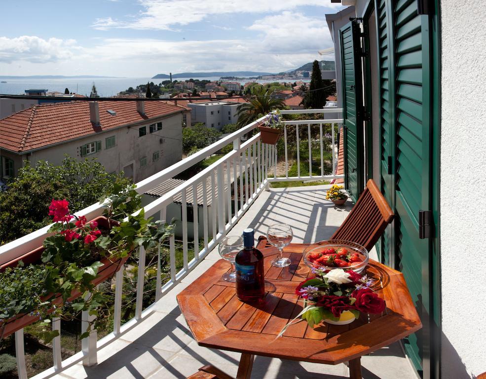 Apartment Firule Sandy Beach Split Extérieur photo