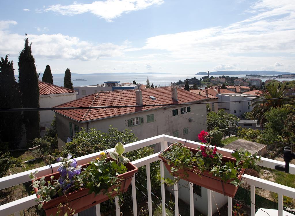 Apartment Firule Sandy Beach Split Extérieur photo