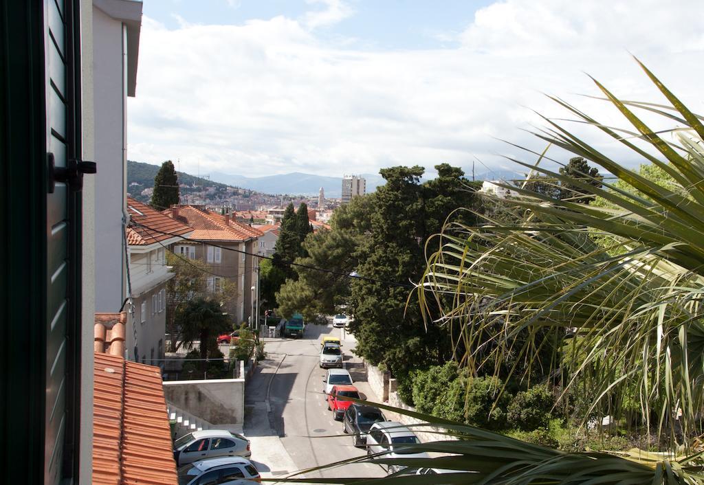 Apartment Firule Sandy Beach Split Extérieur photo