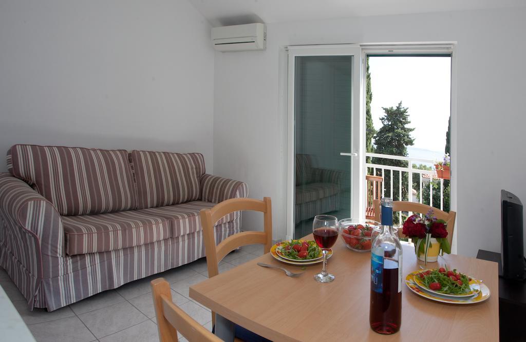 Apartment Firule Sandy Beach Split Extérieur photo