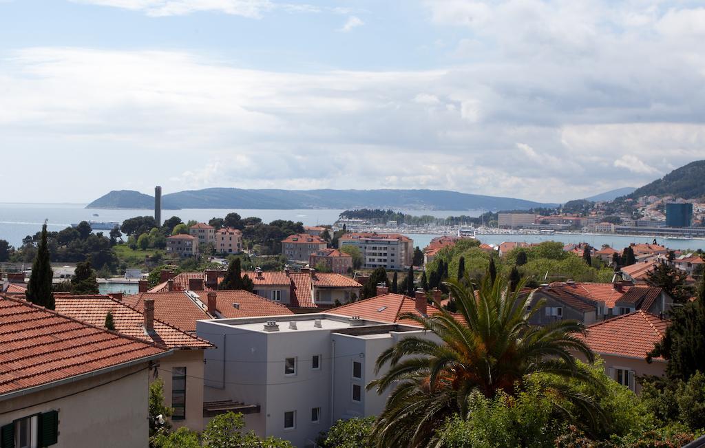 Apartment Firule Sandy Beach Split Extérieur photo