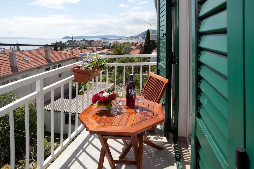 Apartment Firule Sandy Beach Split Extérieur photo